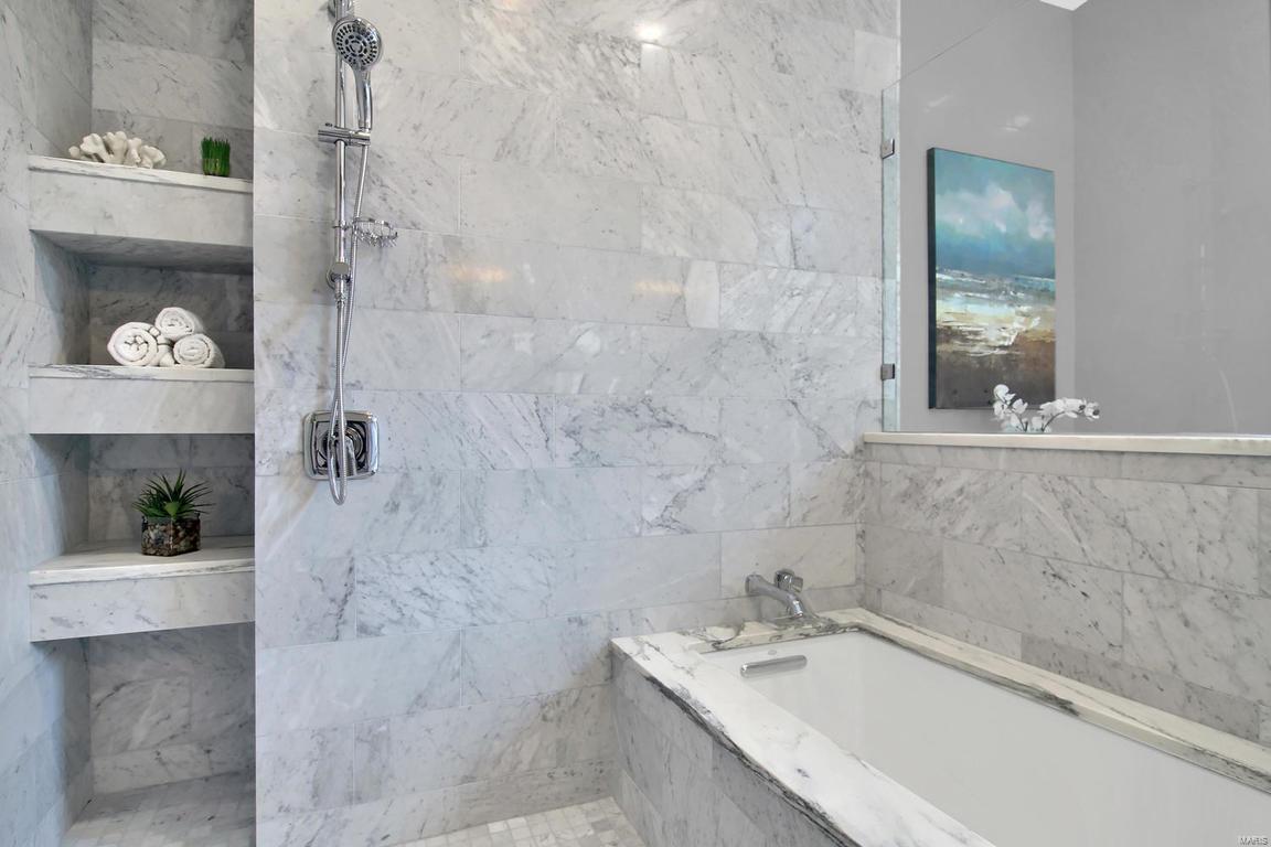 Lafayette Square - Residential