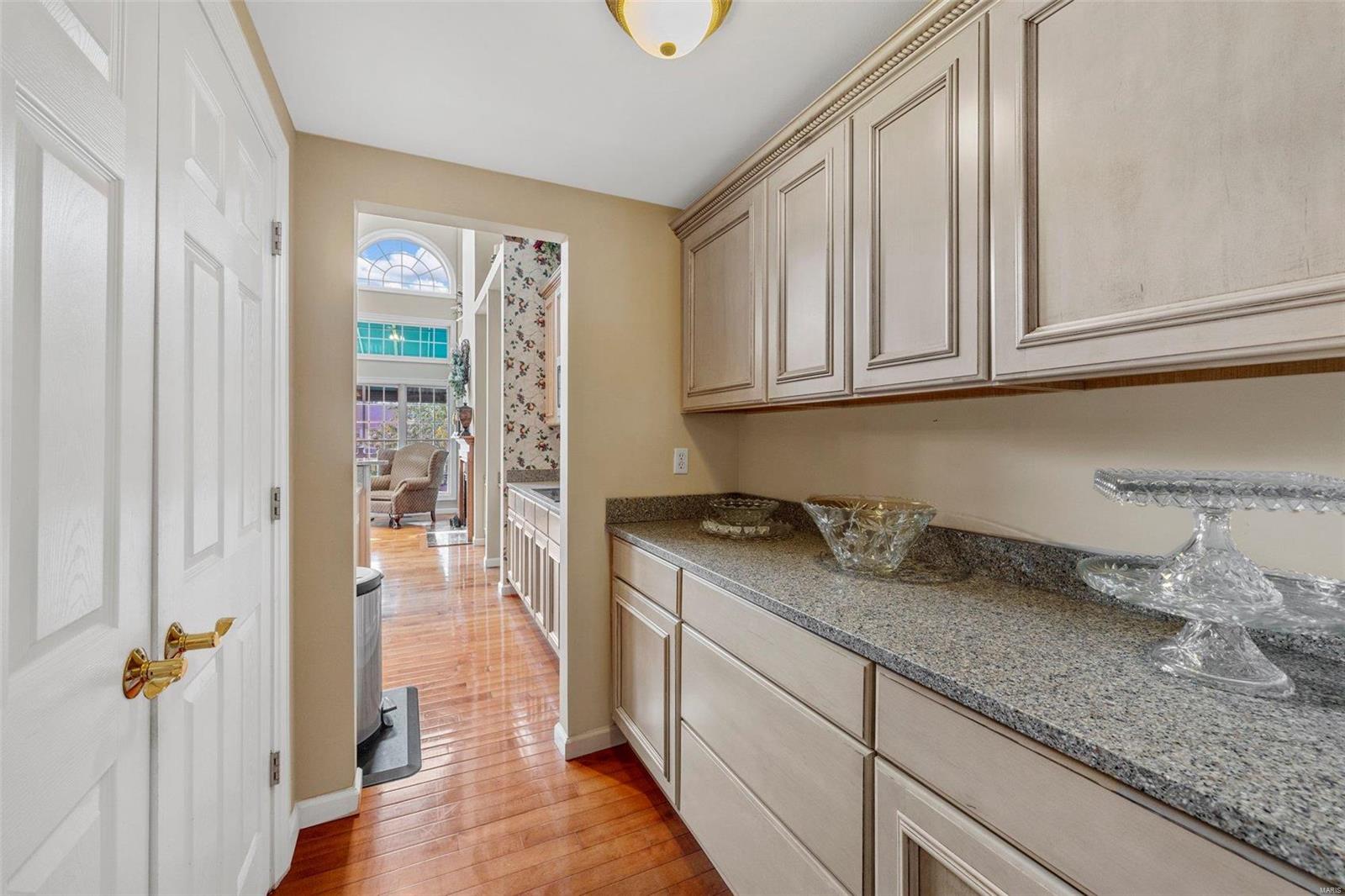 OFallon, Missouri 63368, United States, 3 Bedrooms Bedrooms, ,5 BathroomsBathrooms,Residential,Pending,44555