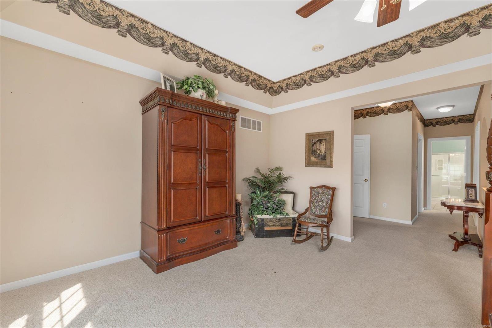 OFallon, Missouri 63368, United States, 3 Bedrooms Bedrooms, ,5 BathroomsBathrooms,Residential,Pending,44555