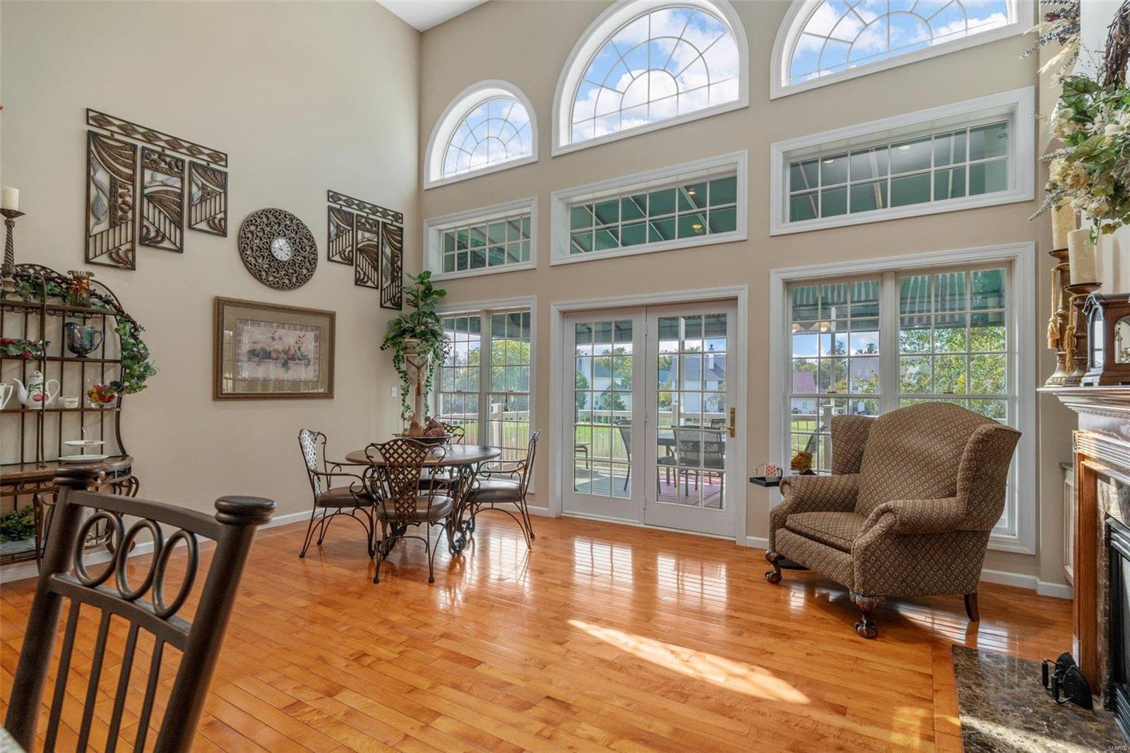 OFallon, Missouri 63368, United States, 3 Bedrooms Bedrooms, ,5 BathroomsBathrooms,Residential,Pending,44555