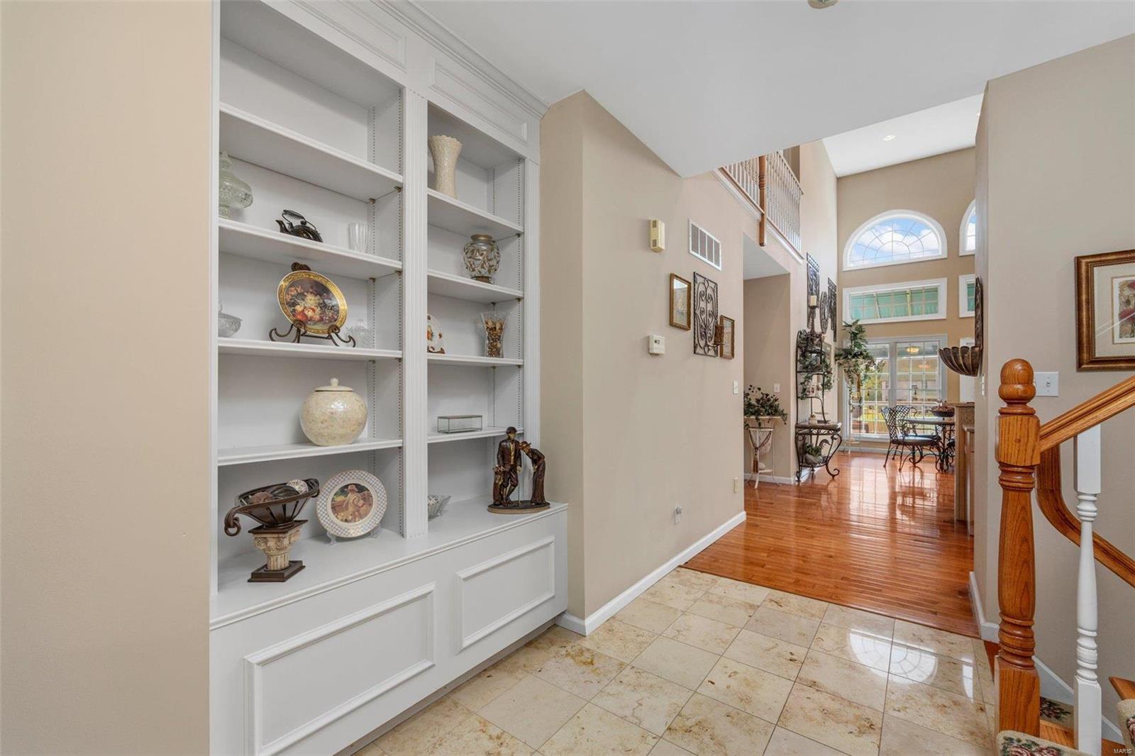 OFallon, Missouri 63368, United States, 3 Bedrooms Bedrooms, ,5 BathroomsBathrooms,Residential,Pending,44555