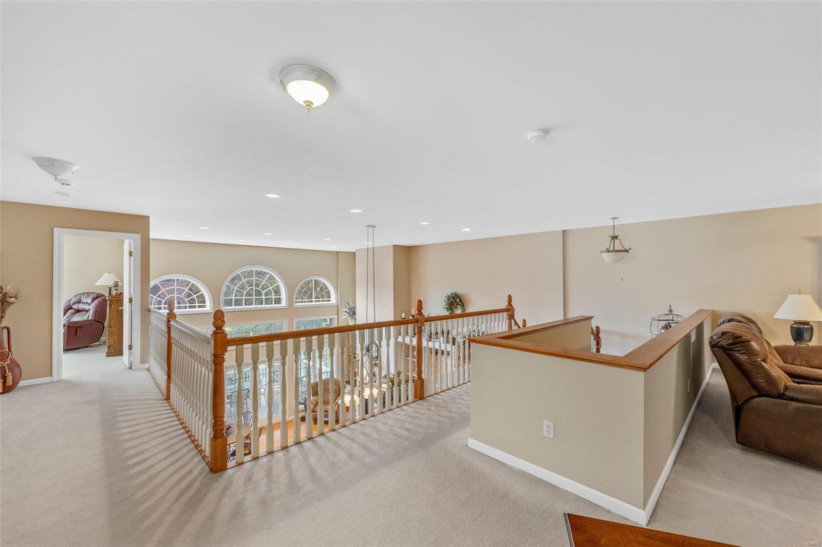 OFallon, Missouri 63368, United States, 3 Bedrooms Bedrooms, ,5 BathroomsBathrooms,Residential,Pending,44555