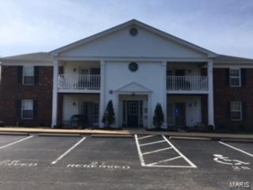 Updated 964 sq.ft 2 bed/2ba walk out condo with carport located near Hanna Rd and BigBend within the Parkway South school district.  Freshly painted, new laminated wood flooring, carpeting in bedrooms 12x11 each with walk in closets. Master bedroom with private bathroom, ceiling fan/lights. Shared kitchen/dining space with granite counters, new hardware and new stove/oven, microwave and fridge. Full sized washer/dryer in hallway. Additional bonus office room 7x7. Living room faces south with sliding door leading to concrete patio with secured shed for storage and bikes. Property ready for immediate occupancy by 4/13/18. All adults must complete online application $40 fee ea. Minimum 1 month sec dep required subject to credit score. Tenant to pay electric. Pets allowed, no restrictions $300 non refundable fee each. 2 year lease @$900/month. Showings to start Monday 4/9/2018. Location: Corner Location, Ground Level