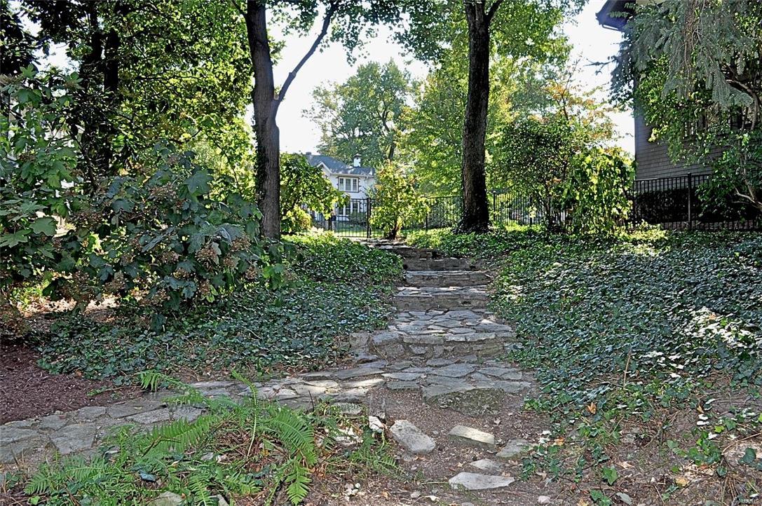 New Helfenstein Park - Residential