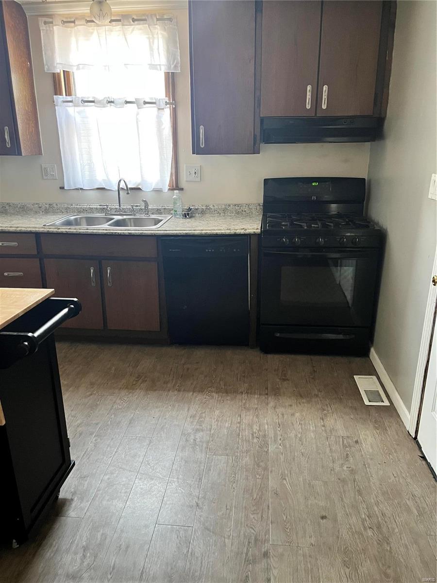 Maple Place - Residential