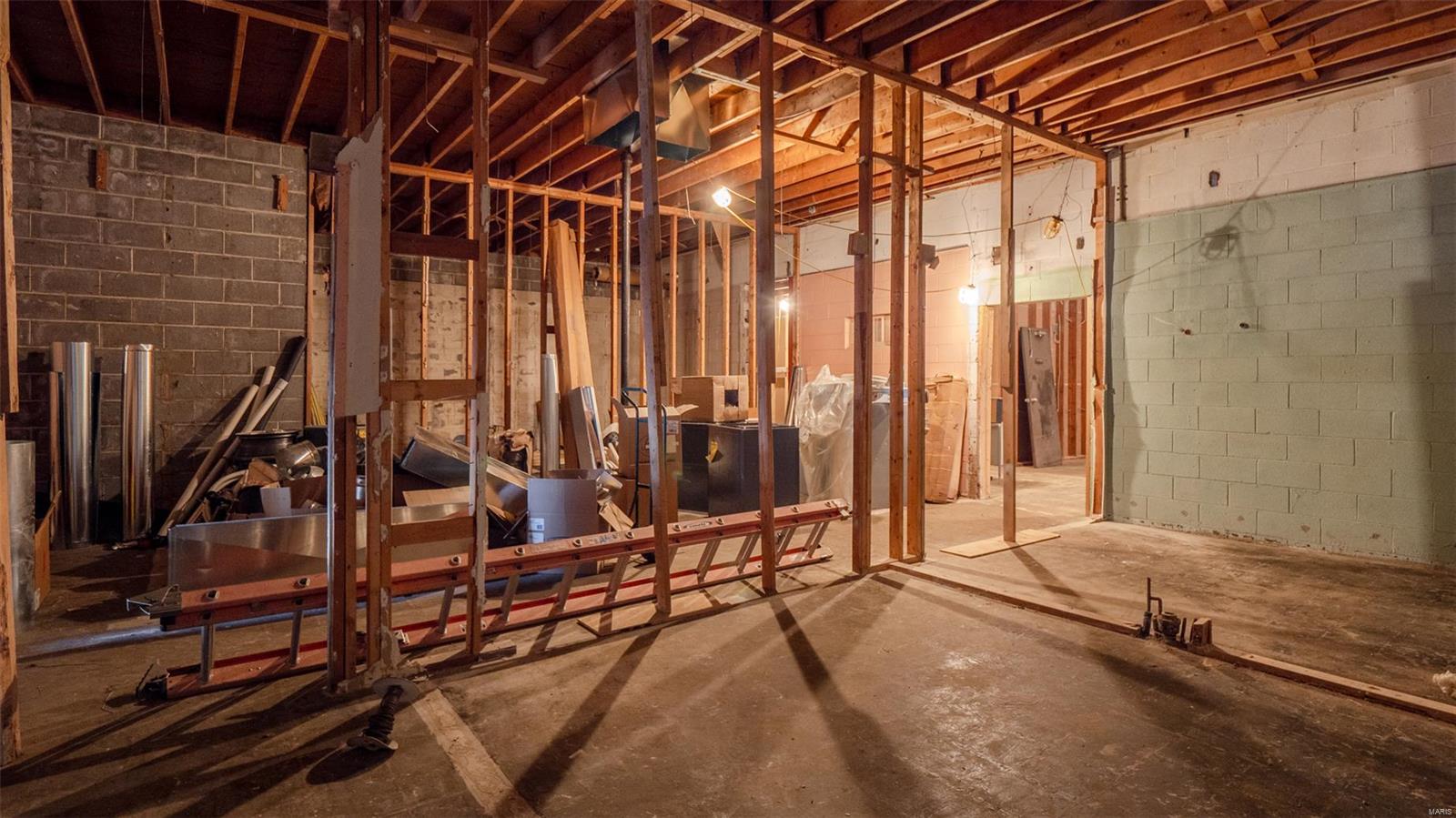 Commercial - Commercial Sale