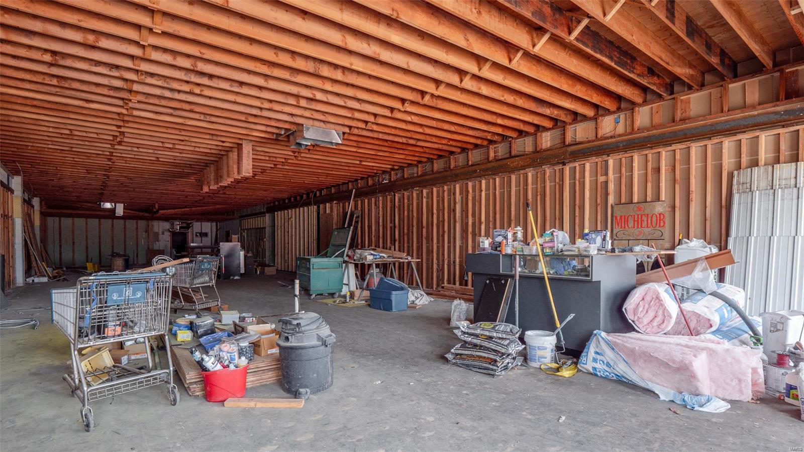 Commercial - Commercial Sale