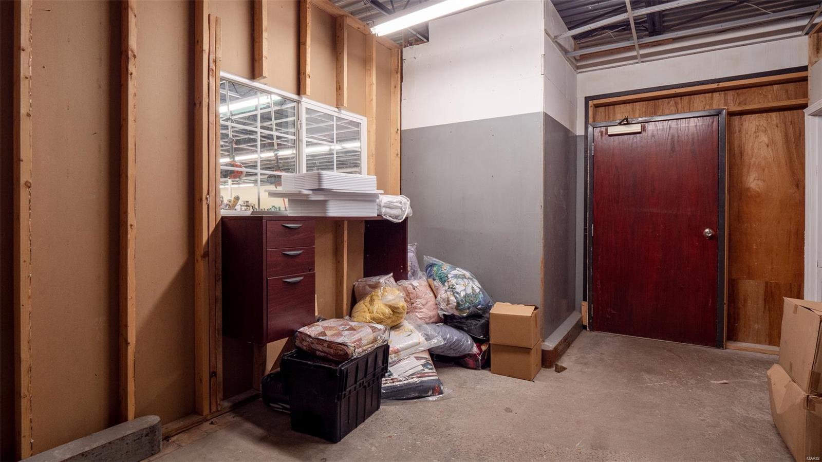 Commercial - Commercial Sale