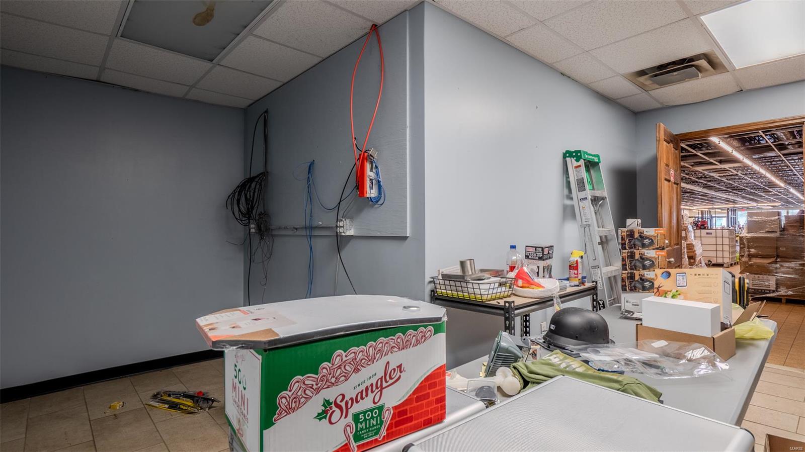 Commercial - Commercial Sale