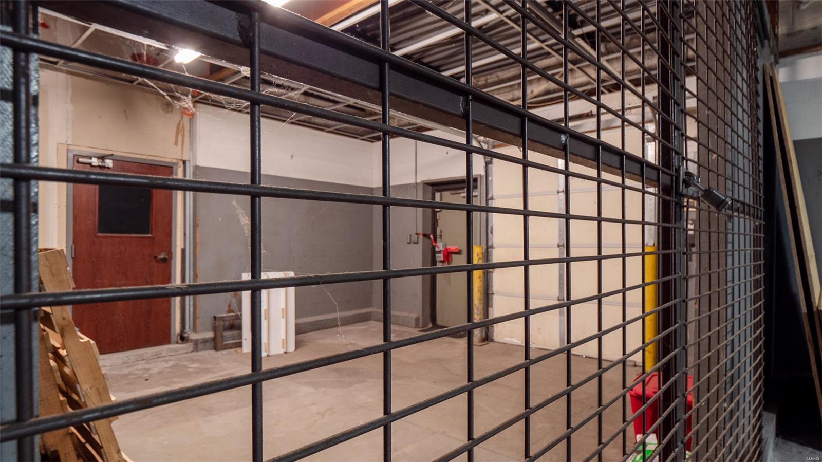 Commercial - Commercial Sale