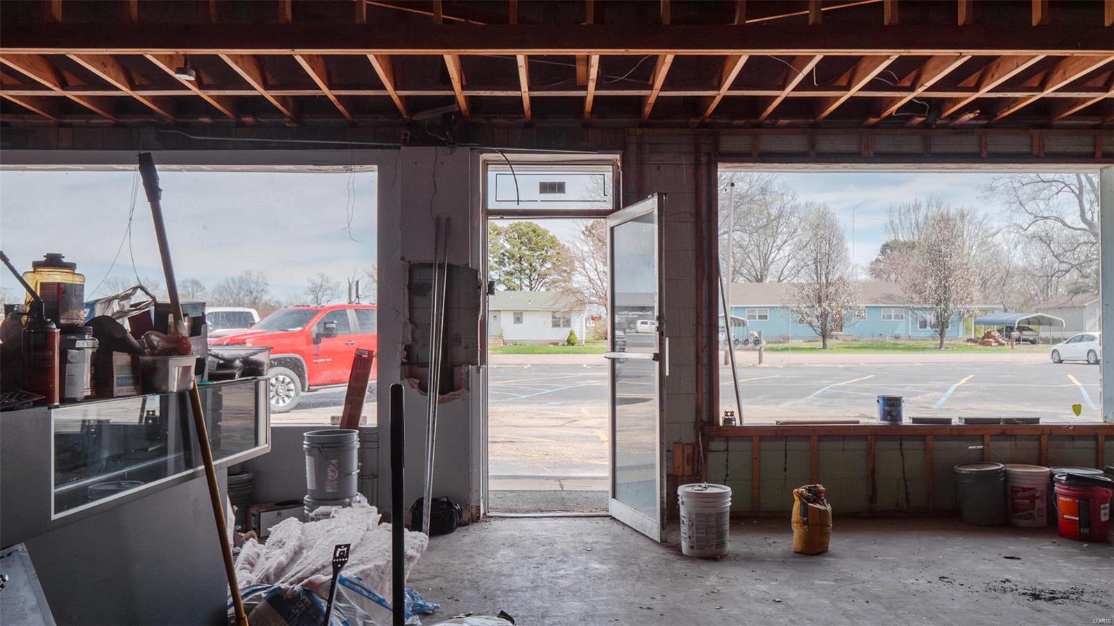 Commercial - Commercial Sale