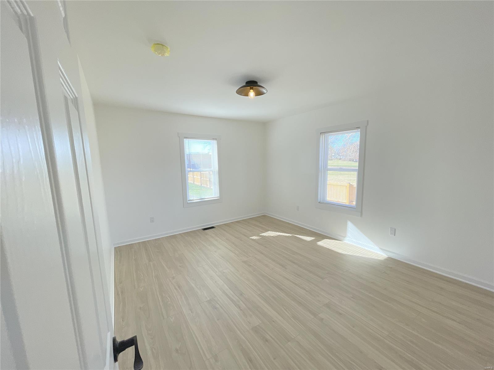 Sig Nur Tr - Residential