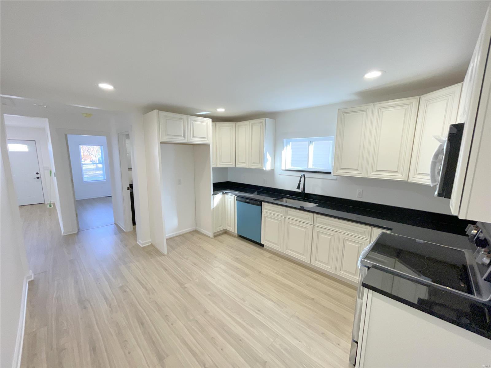 Sig Nur Tr - Residential