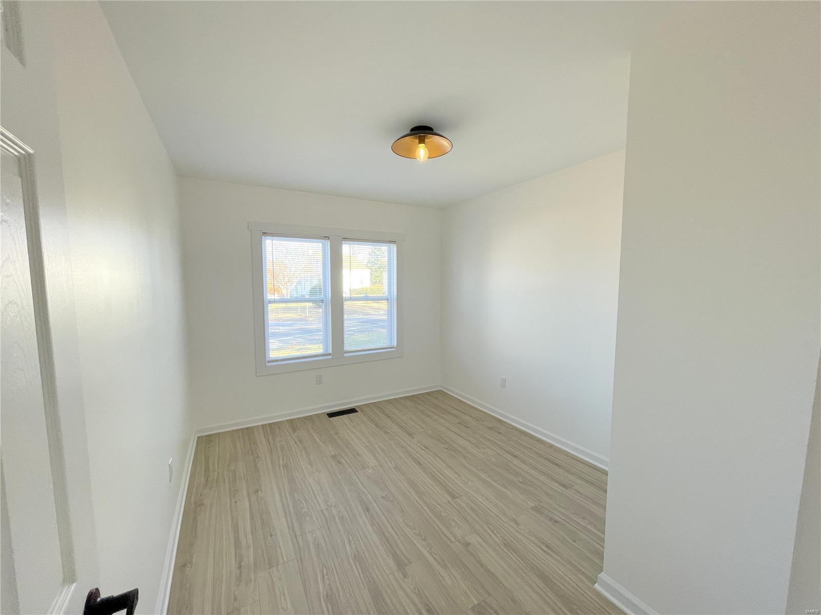 Sig Nur Tr - Residential