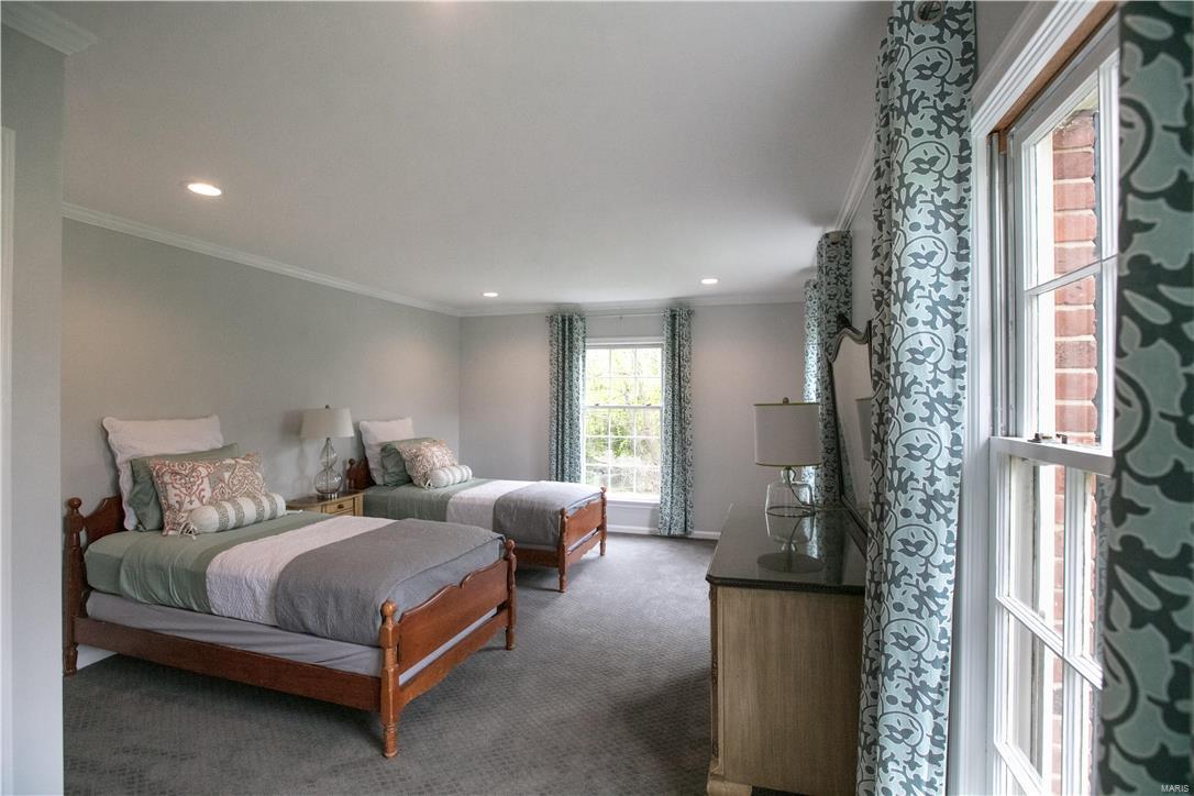 Barclay Woods/ Log Cabin Lane - Residential