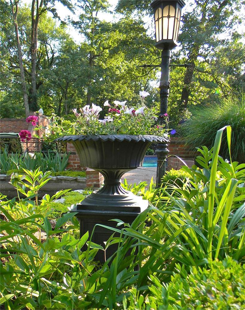 Barclay Woods/ Log Cabin Lane - Residential