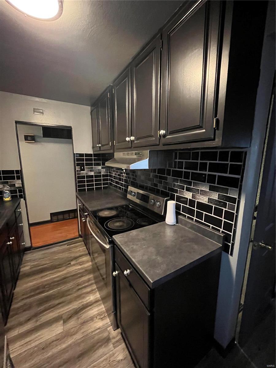 St Louis, Missouri 63137, United States, 3 Bedrooms Bedrooms, ,1 BathroomBathrooms,Residential,Pending,77422