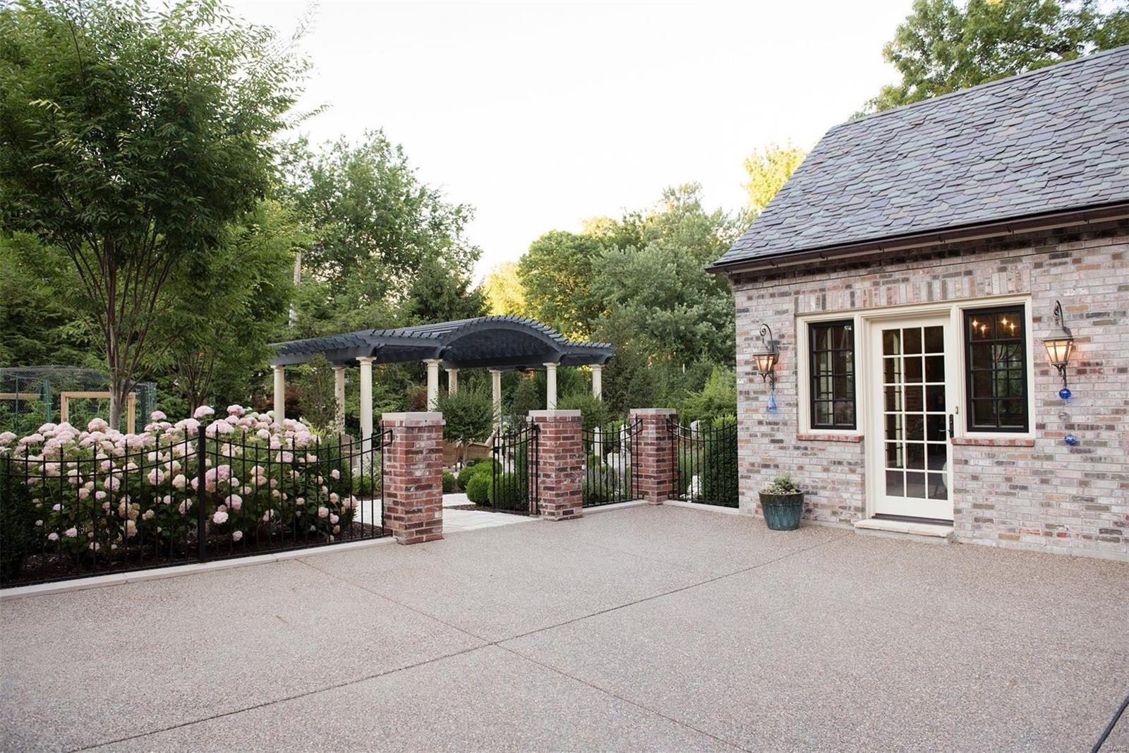 Tesson - Residential