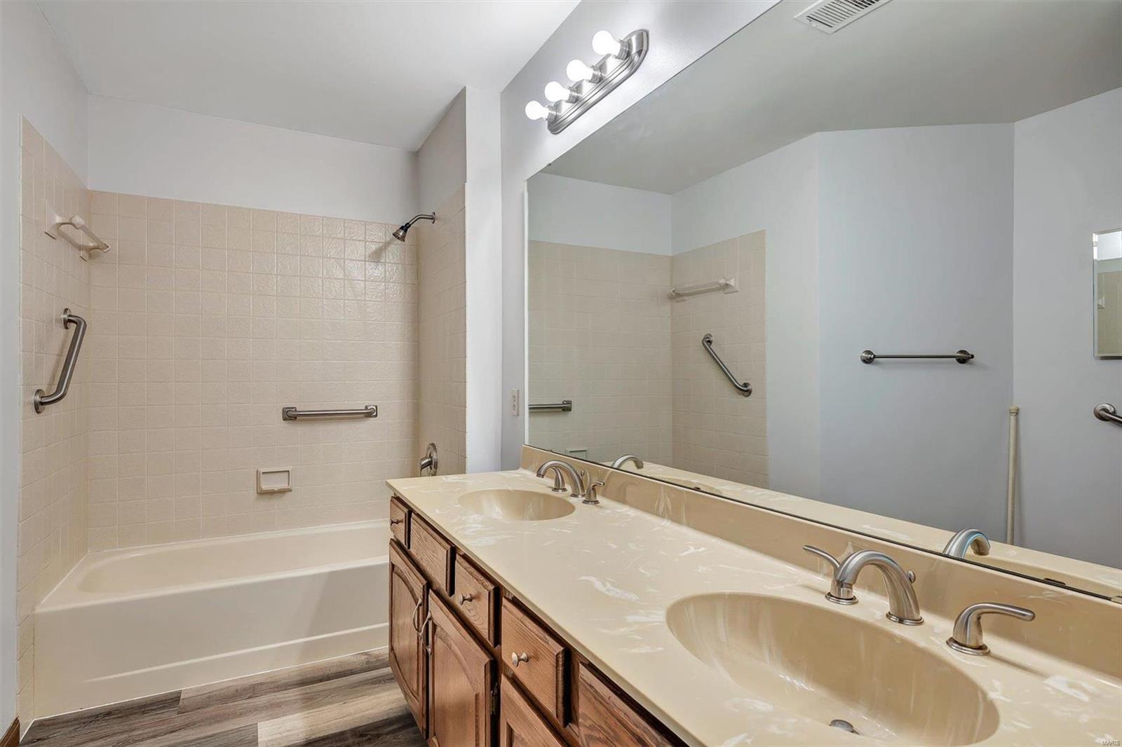 Woodside Trails Condo First - Residential