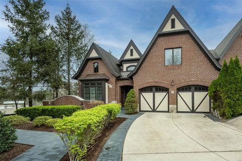 21 Upper Conway Ct Court Chesterfield MO 63017