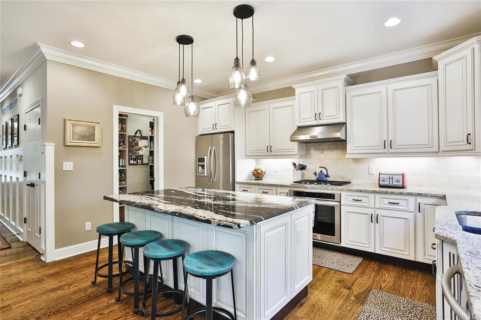 W Helfenstein Park - Residential