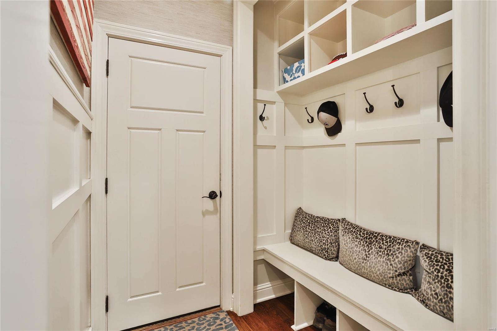 W Helfenstein Park - Residential