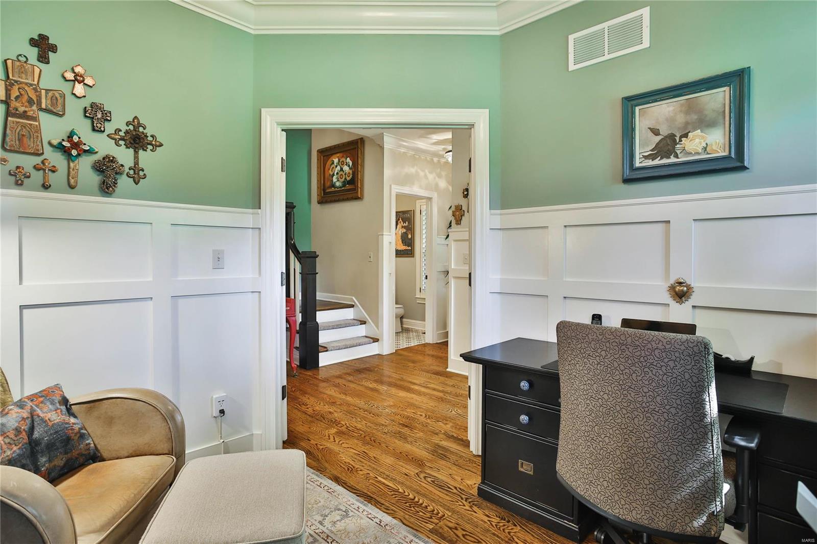 W Helfenstein Park - Residential