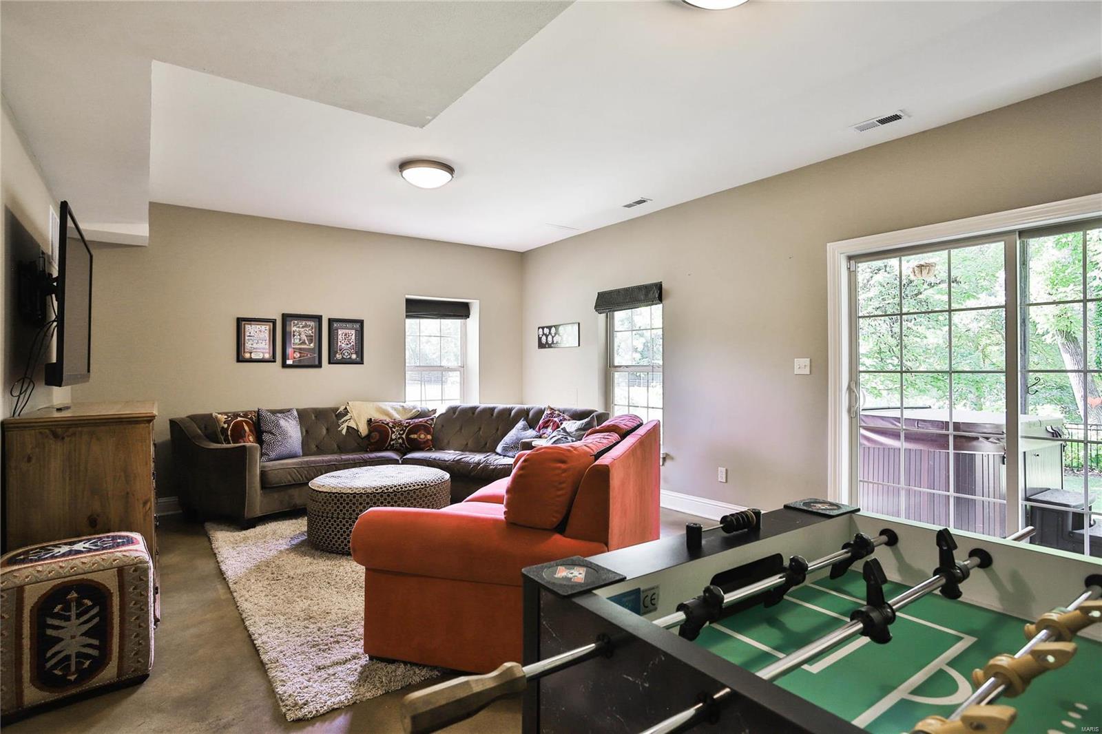 W Helfenstein Park - Residential