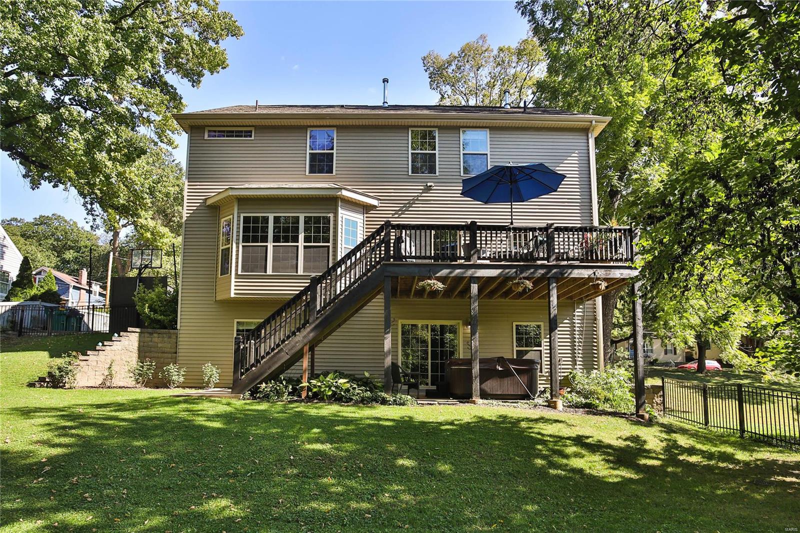 W Helfenstein Park - Residential