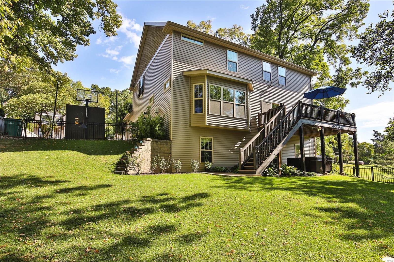 W Helfenstein Park - Residential