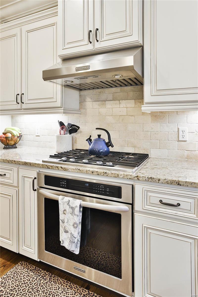 W Helfenstein Park - Residential