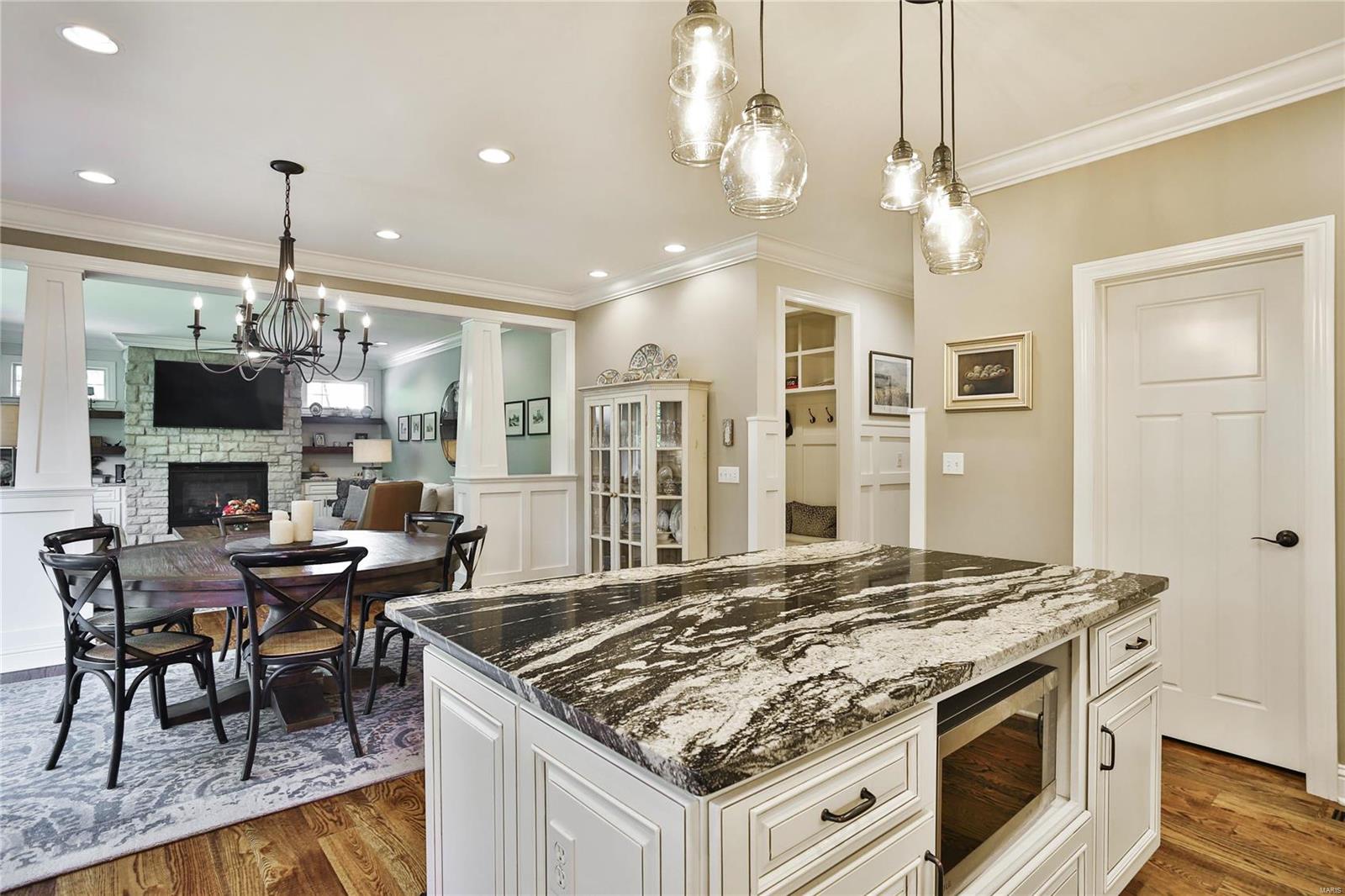 W Helfenstein Park - Residential