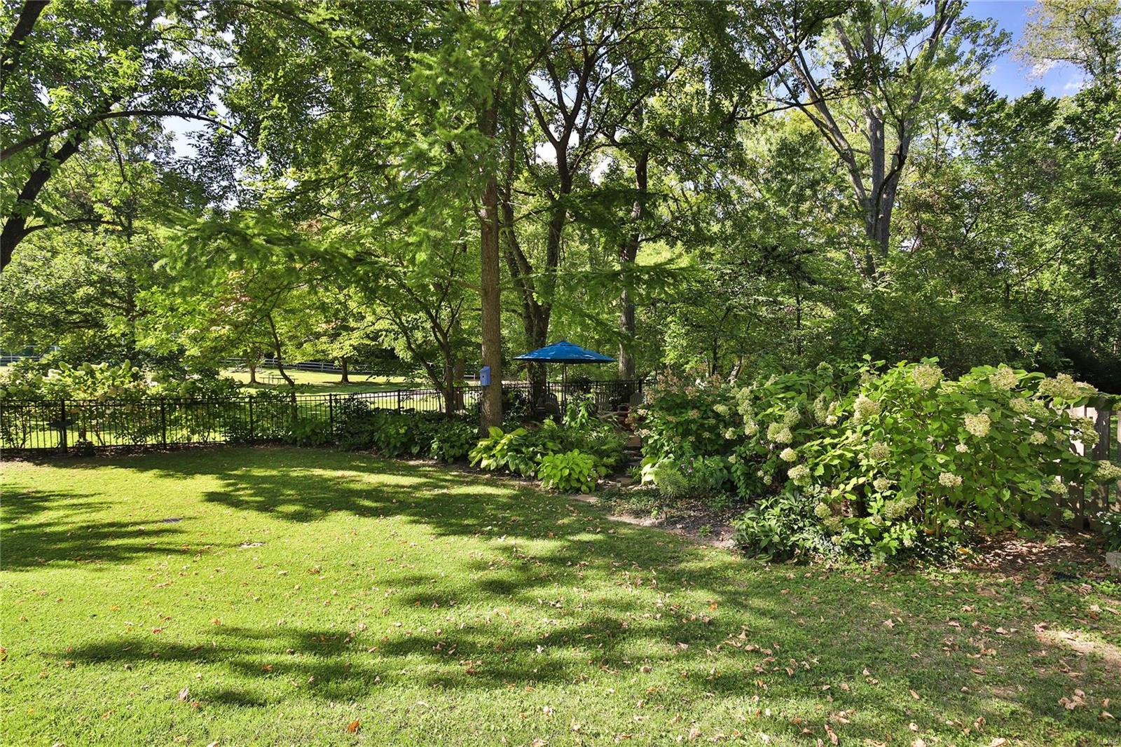 W Helfenstein Park - Residential