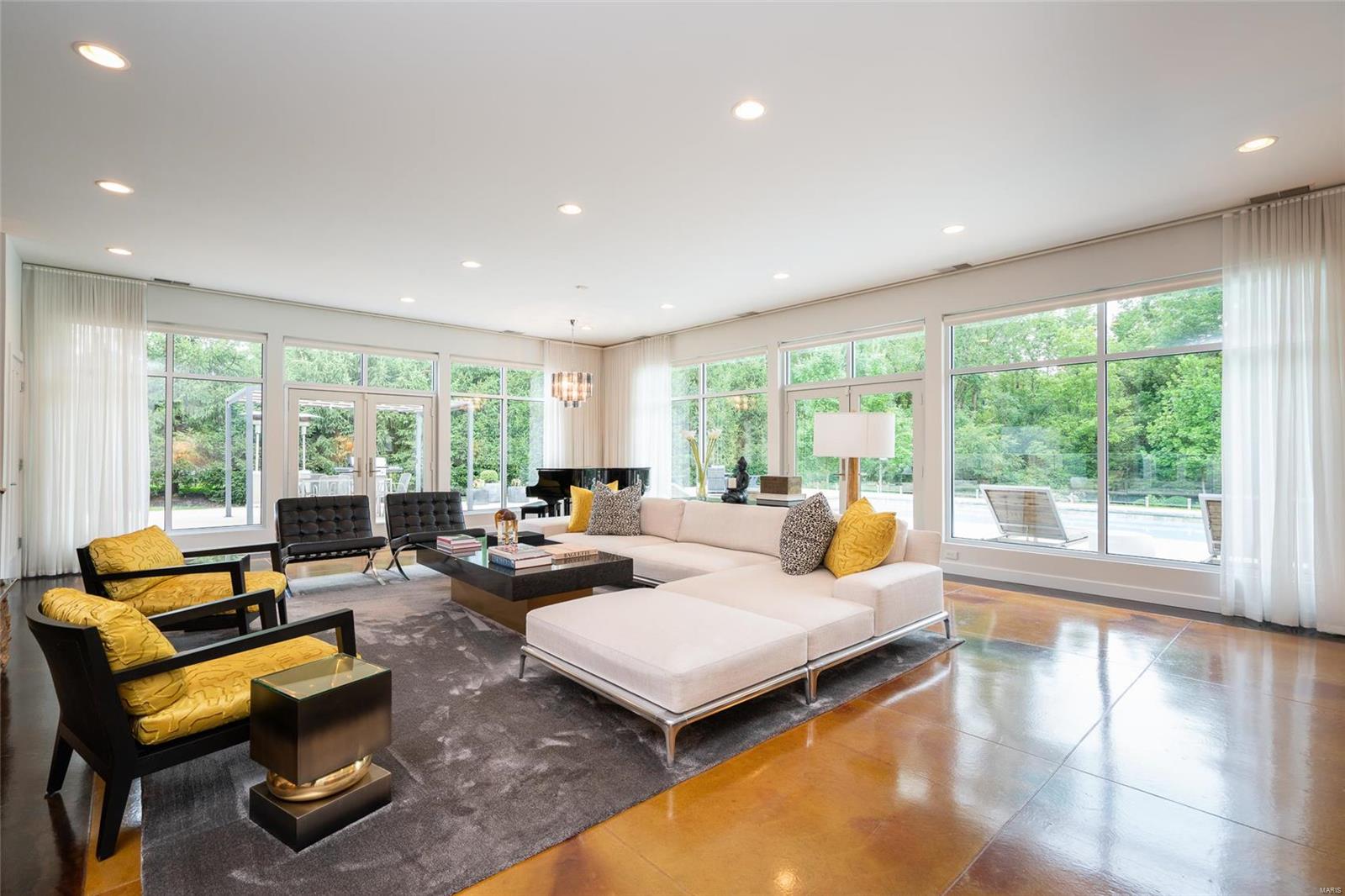 Executive Estates - Residential