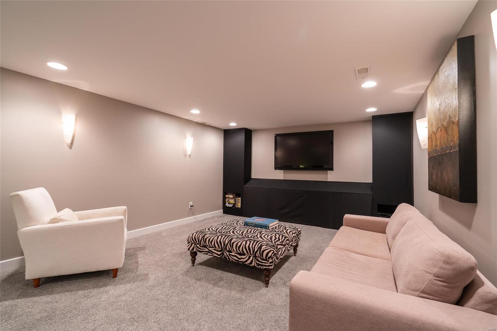 Executive Estates - Residential