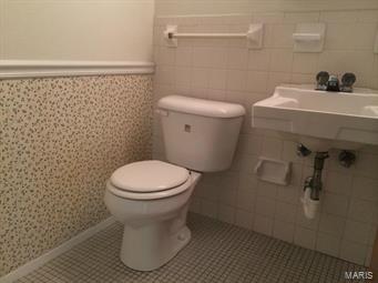 Joi Manor - Residential Lease