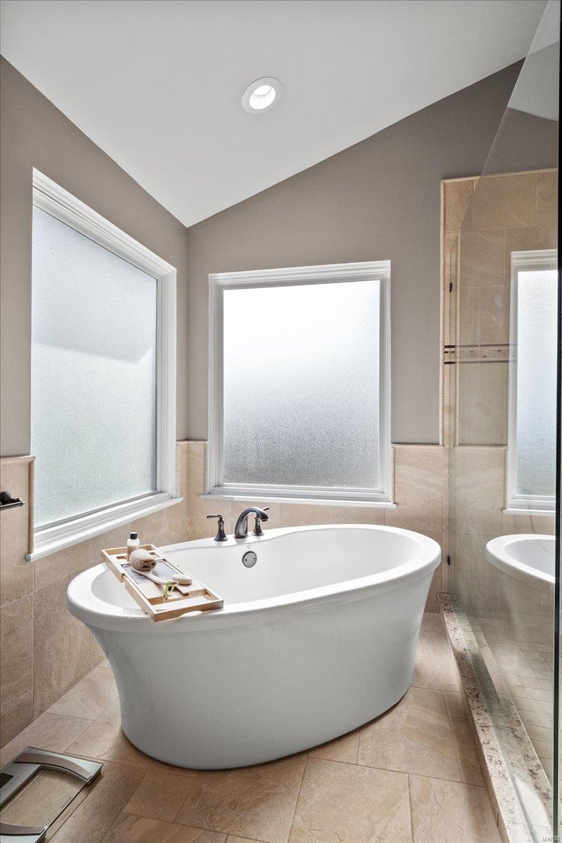 Wildwood, Missouri 63025, United States, 5 Bedrooms Bedrooms, ,5 BathroomsBathrooms,Residential,Pending,105617