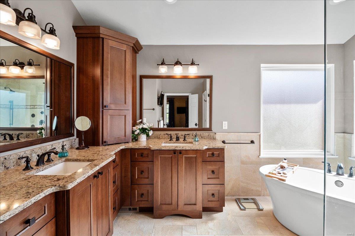 Wildwood, Missouri 63025, United States, 5 Bedrooms Bedrooms, ,5 BathroomsBathrooms,Residential,Pending,105617