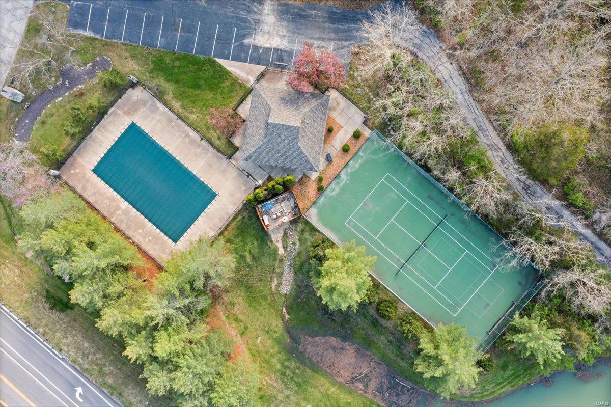 Wildwood, Missouri 63025, United States, 5 Bedrooms Bedrooms, ,5 BathroomsBathrooms,Residential,Pending,105617