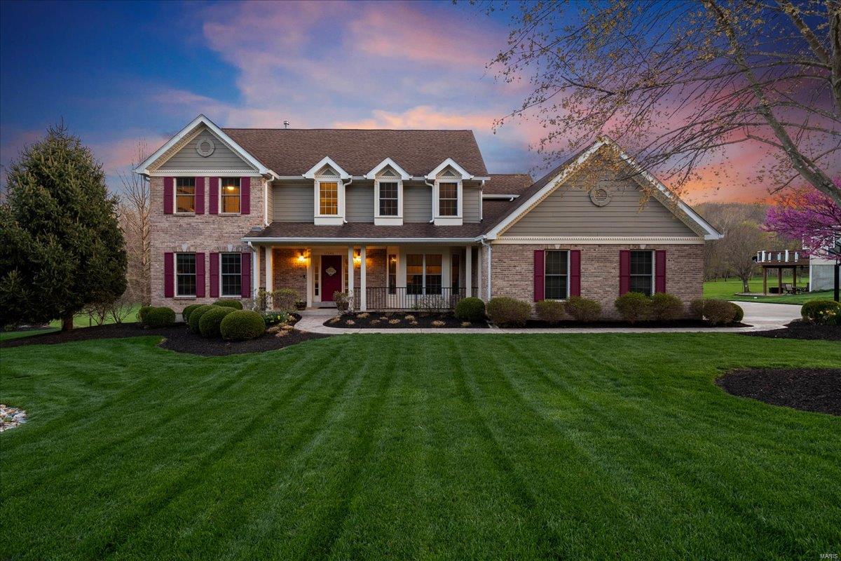 Wildwood, Missouri 63025, United States, 5 Bedrooms Bedrooms, ,5 BathroomsBathrooms,Residential,Pending,105617