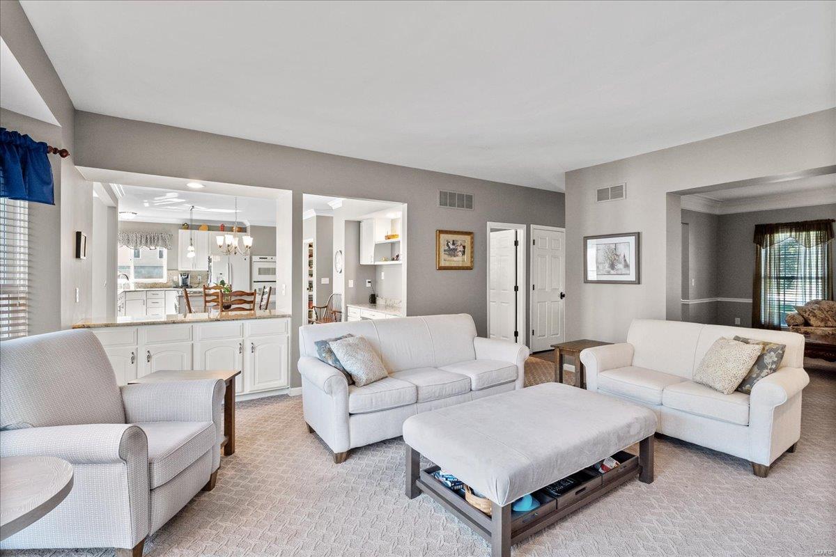 Wildwood, Missouri 63025, United States, 5 Bedrooms Bedrooms, ,5 BathroomsBathrooms,Residential,Pending,105617