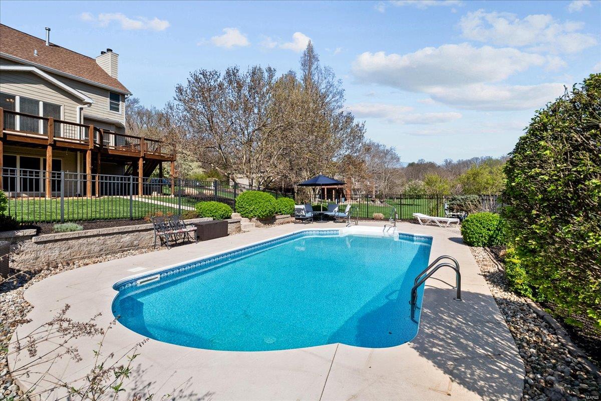 Wildwood, Missouri 63025, United States, 5 Bedrooms Bedrooms, ,5 BathroomsBathrooms,Residential,Pending,105617