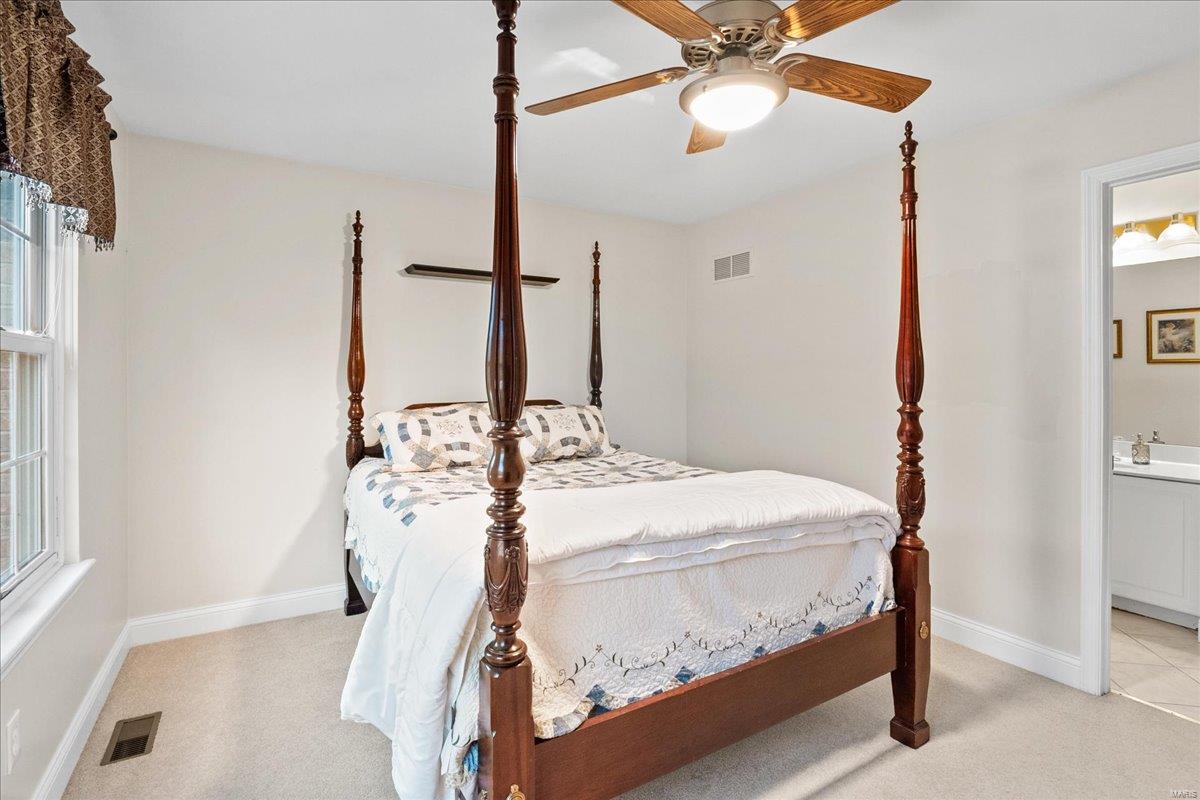 Wildwood, Missouri 63025, United States, 5 Bedrooms Bedrooms, ,5 BathroomsBathrooms,Residential,Pending,105617