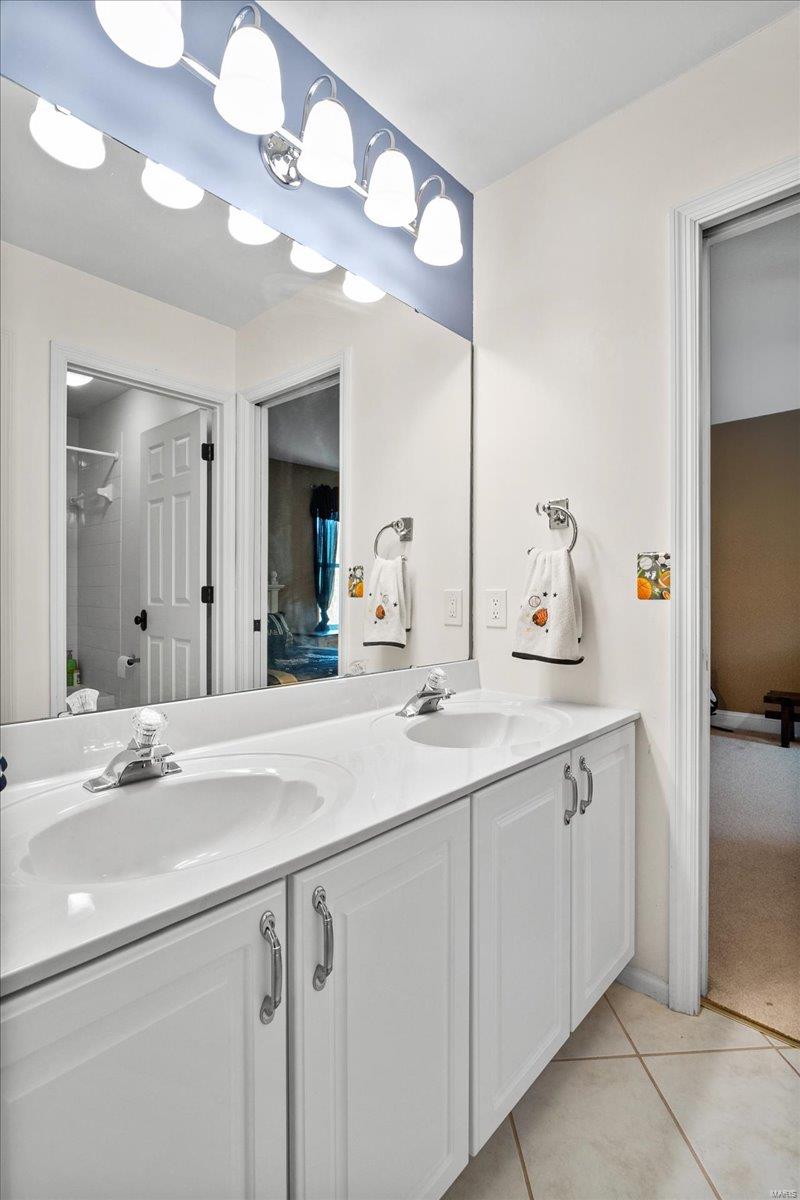 Wildwood, Missouri 63025, United States, 5 Bedrooms Bedrooms, ,5 BathroomsBathrooms,Residential,Pending,105617