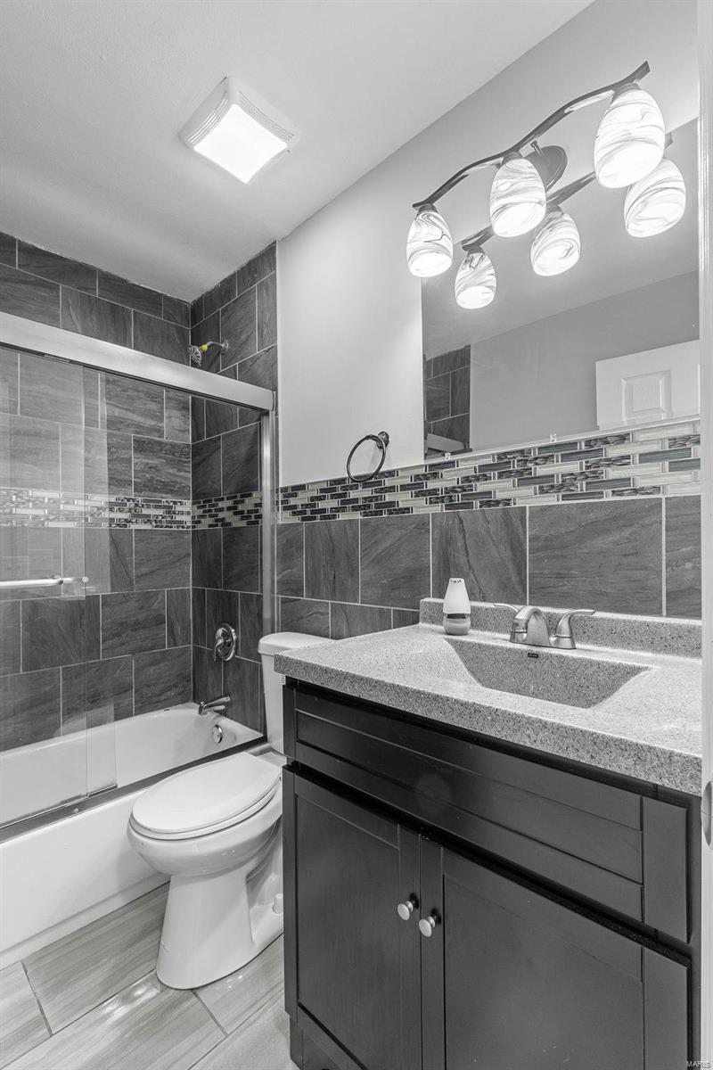 Hathaway Manor 15 - Residential