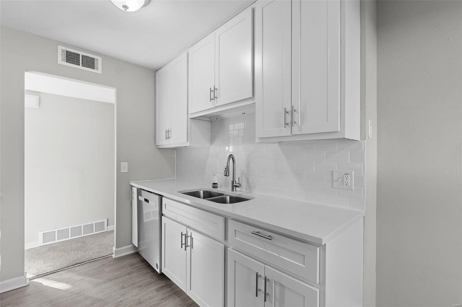 Hathaway Manor 15 - Residential