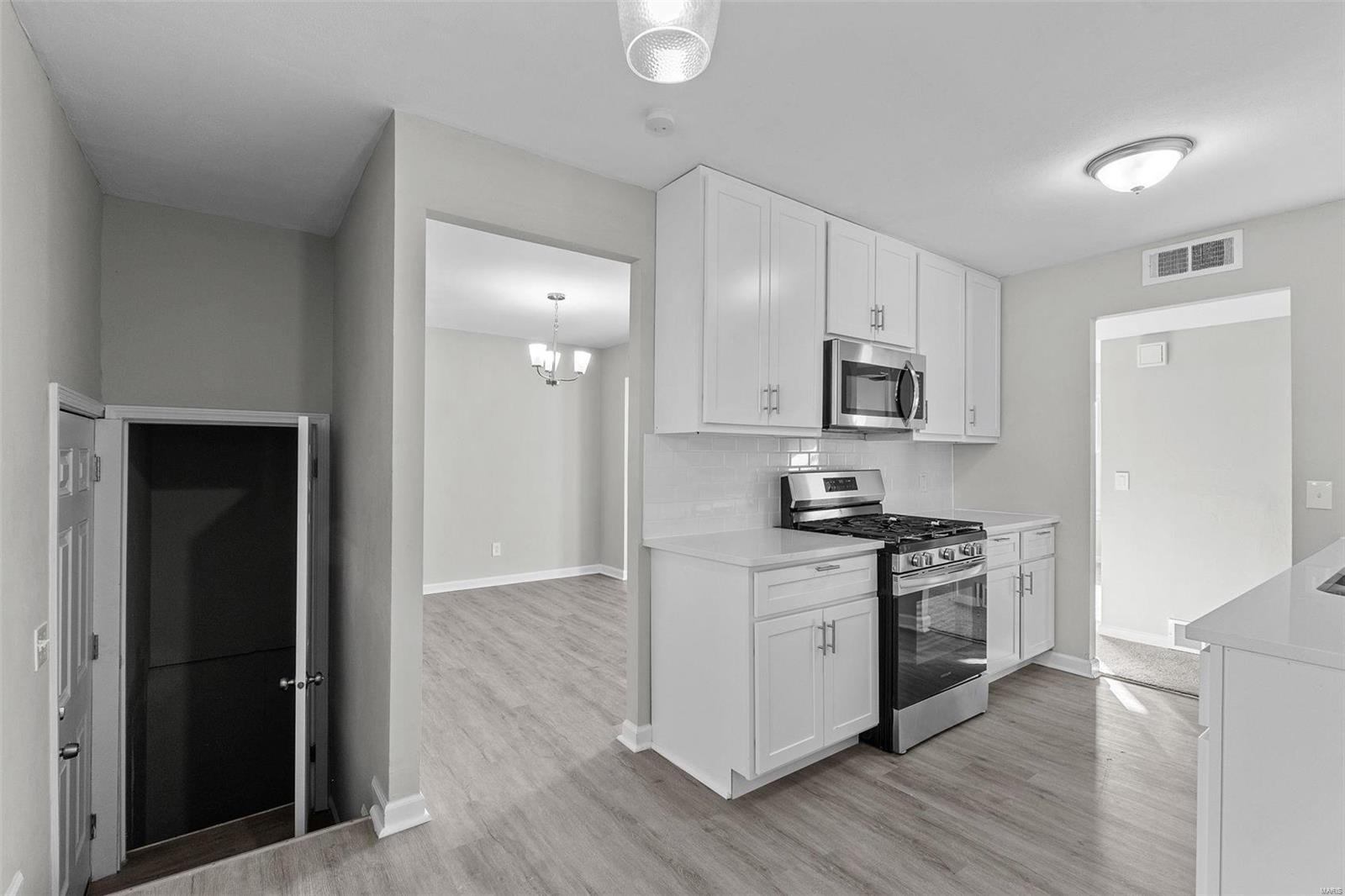 Hathaway Manor 15 - Residential