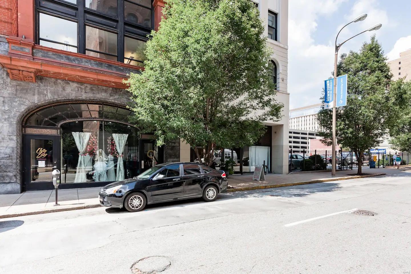 City/St Louis - Commercial Sale