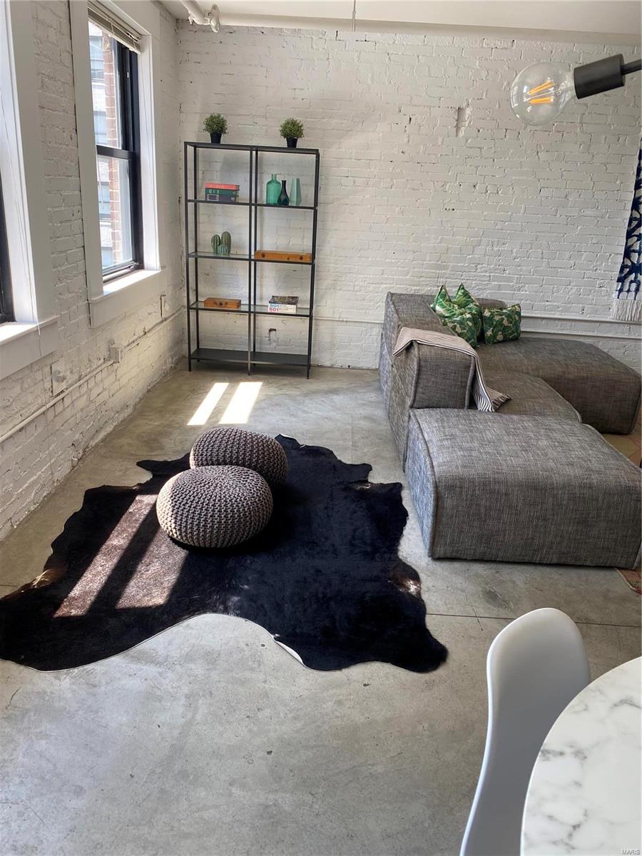 City/St Louis - Commercial Sale