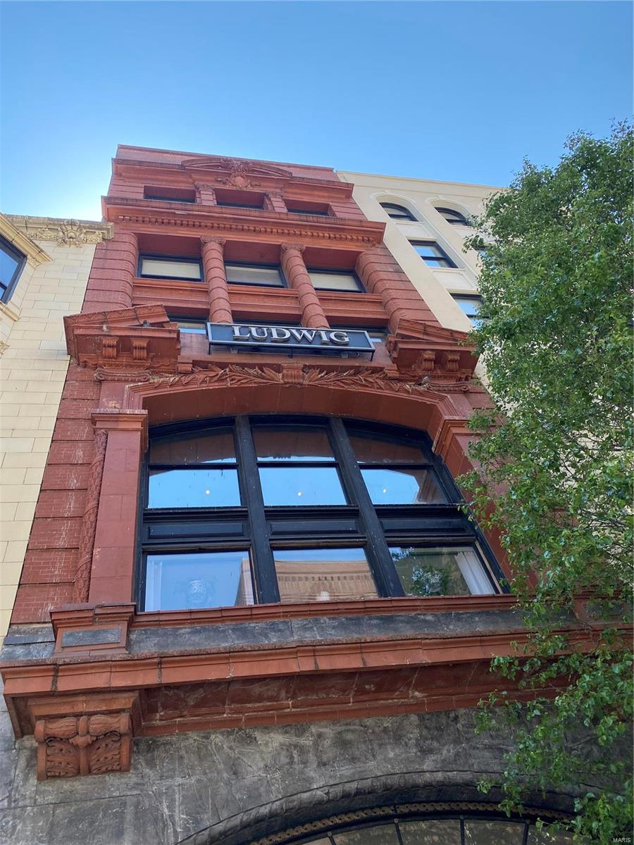 City/St Louis - Commercial Sale